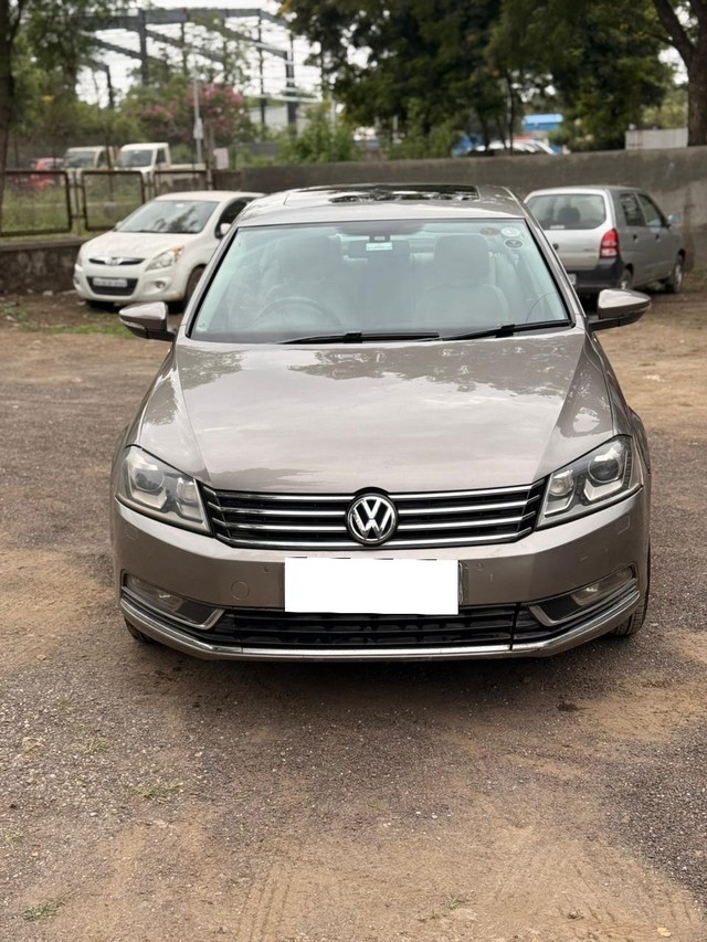 Second-hand 2011 Volkswagen Passat Diesel Comfortline AT for sale in Aurangabad-6