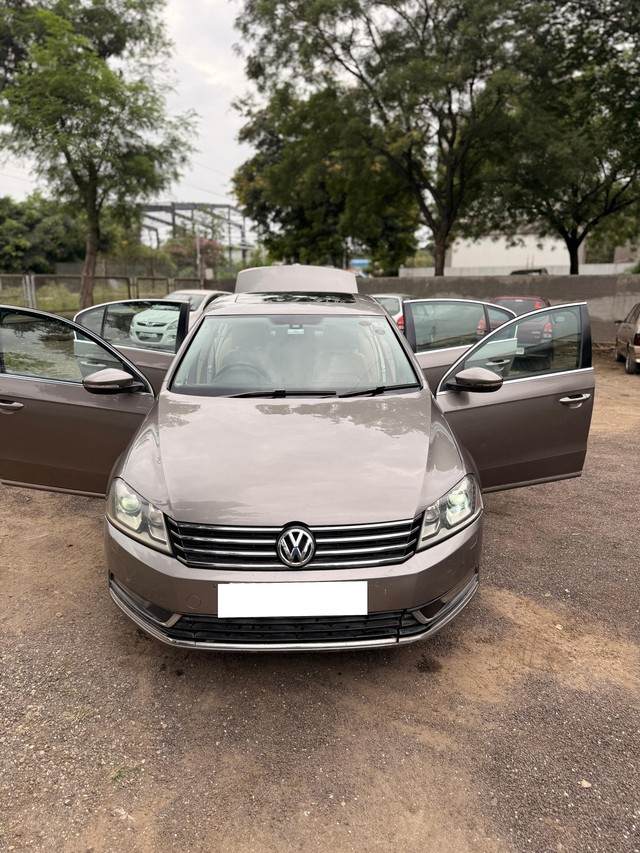 Second-hand 2011 Volkswagen Passat Diesel Comfortline AT for sale in Aurangabad-11