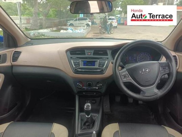 Second-hand 2017 Hyundai i20 Magna 1.4 CRDi for sale in Pondicherry-9