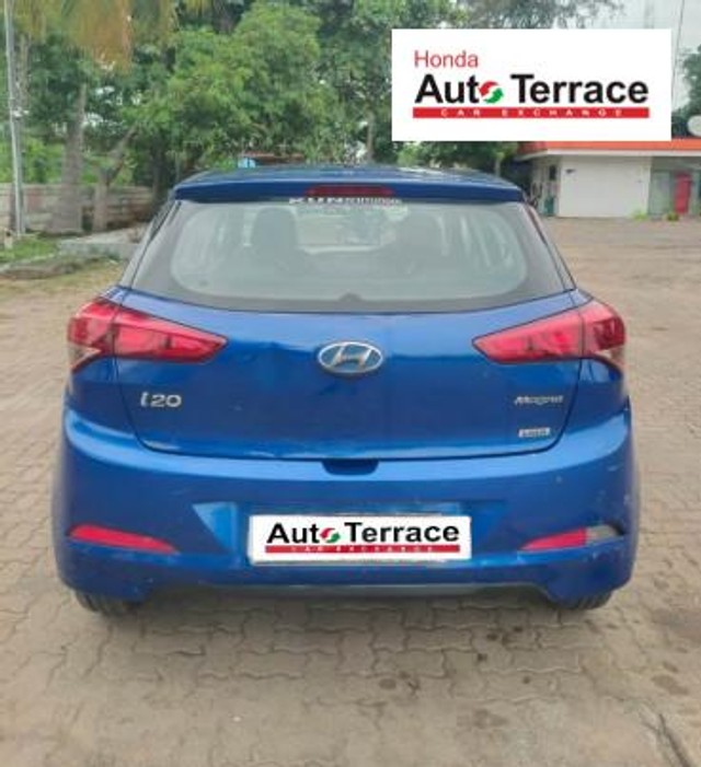 Second-hand 2017 Hyundai i20 Magna 1.4 CRDi for sale in Pondicherry-3