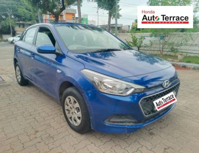 Second-hand 2017 Hyundai i20 Magna 1.4 CRDi for sale in Pondicherry-14