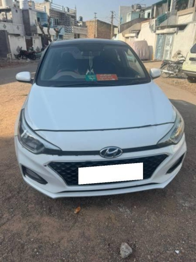Second-hand 2020 Hyundai i20 Magna BSVI for sale in Rajkot-8