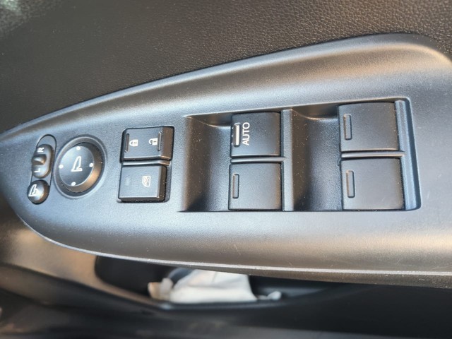 Second-hand 2018 Honda WR-V i-VTEC VX for sale in Mumbai-16