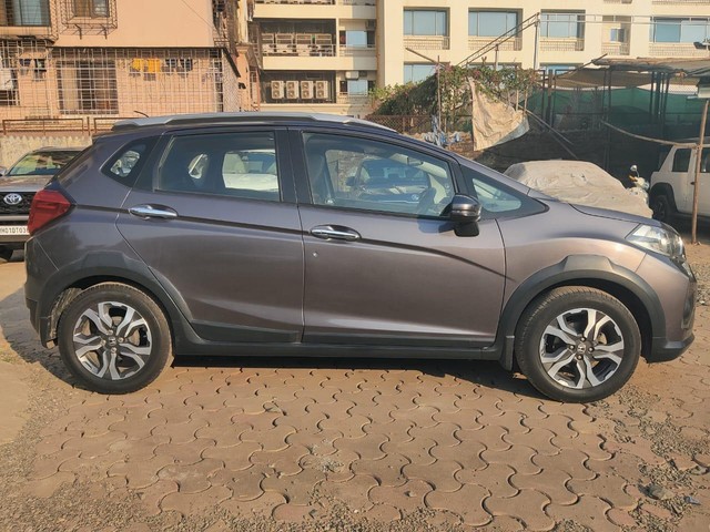 Second-hand 2018 Honda WR-V i-VTEC VX for sale in Mumbai-1