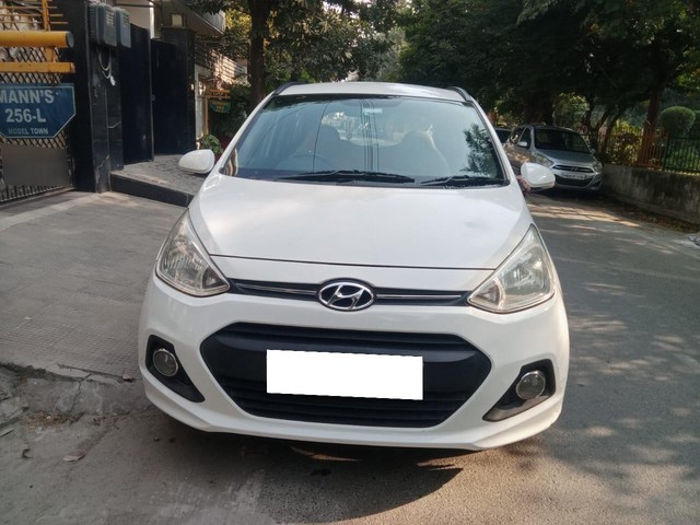 Second-hand 2015 Hyundai Grand i10 Sportz for sale in Chandigarh-2