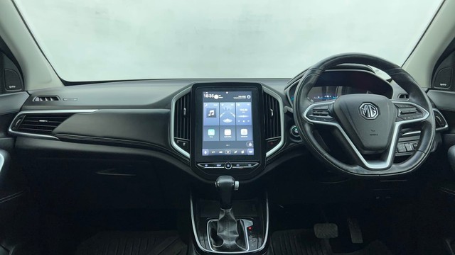 Second-hand 2021 MG Hector Plus Sharp CVT for sale in Ahmedabad-11