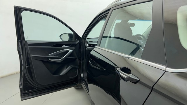 Second-hand 2021 MG Hector Plus Sharp CVT for sale in Ahmedabad-33