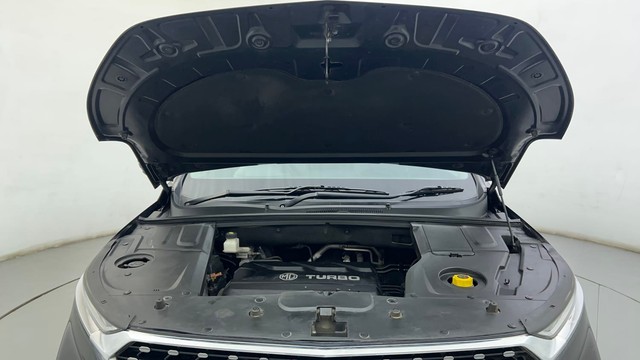 Second-hand 2021 MG Hector Plus Sharp CVT for sale in Ahmedabad-8