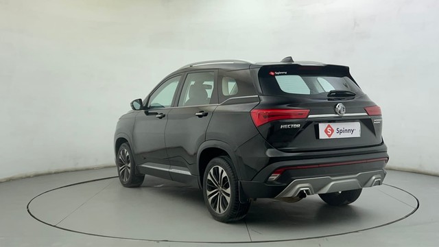 Second-hand 2021 MG Hector Plus Sharp CVT for sale in Ahmedabad-5