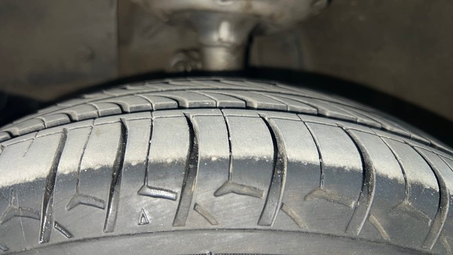 Second-hand 2017 Honda Amaze VX CVT i-VTEC for sale in Chennai-23