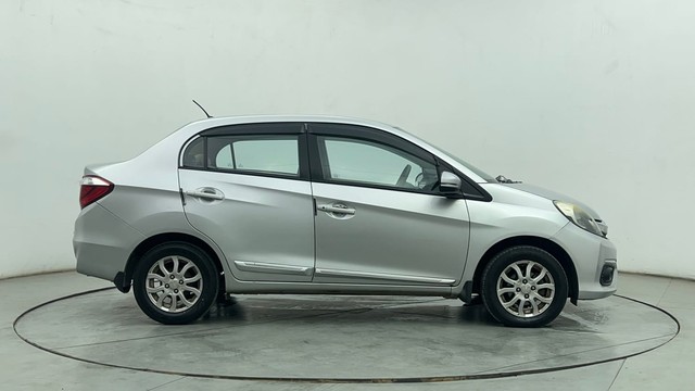 Second-hand 2017 Honda Amaze VX CVT i-VTEC for sale in Chennai-2