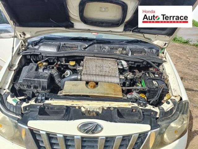 Second-hand 2013 Mahindra Quanto C8 for sale in Thanjavur-11