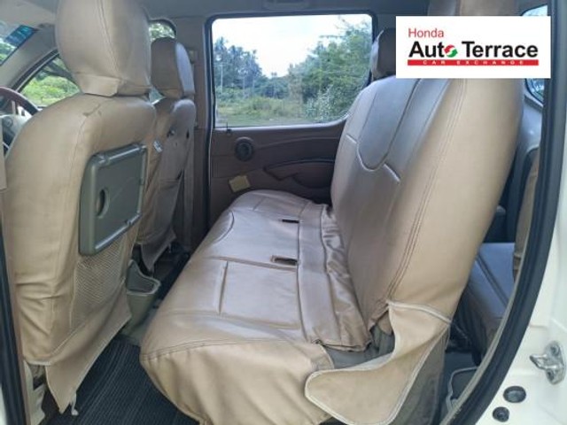 Second-hand 2013 Mahindra Quanto C8 for sale in Thanjavur-16