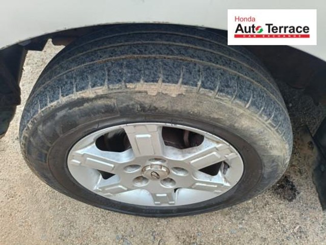 Second-hand 2013 Mahindra Quanto C8 for sale in Thanjavur-17