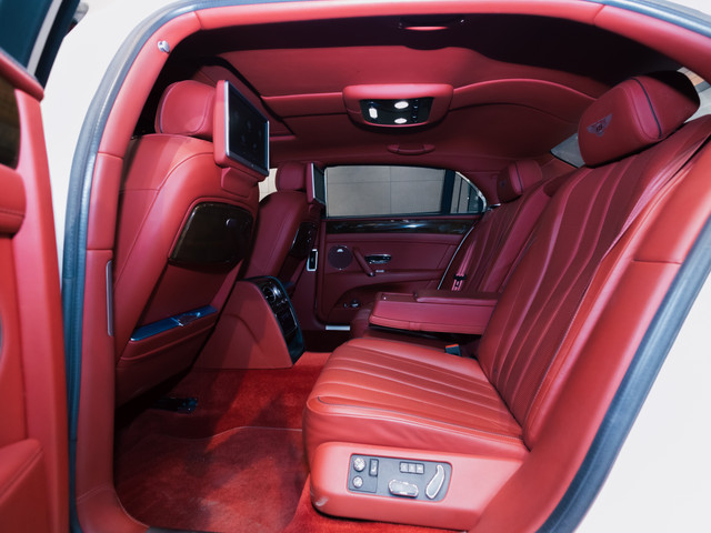 Second-hand 2016 Bentley Flying Spur V8 for sale in Kolkata-17