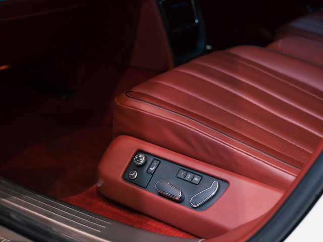 Second-hand 2016 Bentley Flying Spur V8 for sale in Kolkata-15