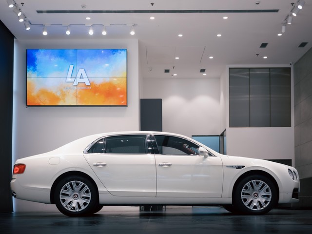 Second-hand 2016 Bentley Flying Spur V8 for sale in Kolkata-1