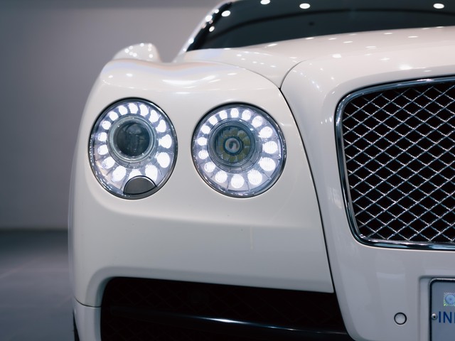 Second-hand 2016 Bentley Flying Spur V8 for sale in Kolkata-12