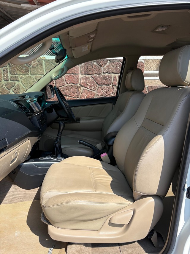 Second-hand 2016 Toyota Fortuner 2.8 2WD MT BSIV for sale in Kolhapur-10