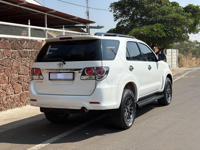 Second-hand 2016 Toyota Fortuner 2.8 2WD MT BSIV for sale in Kolhapur-8