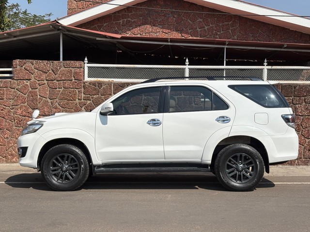 Second-hand 2016 Toyota Fortuner 2.8 2WD MT BSIV for sale in Kolhapur-4