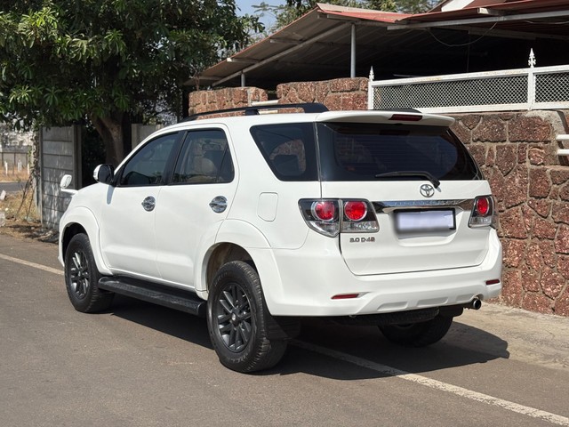 Second-hand 2016 Toyota Fortuner 2.8 2WD MT BSIV for sale in Kolhapur-3