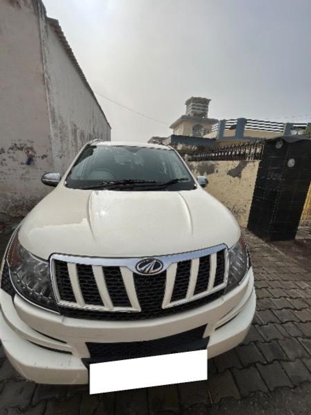Second-hand 2013 Mahindra XUV500 W8 FWD for sale in Kaithal-1