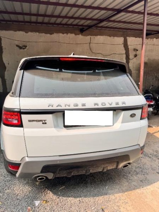 Second-hand 2022 Land Rover Range Rover Sport 3.0 Dynamic SE for sale in Cuttack-12