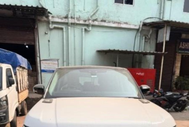 Second-hand 2022 Land Rover Range Rover Sport 3.0 Dynamic SE for sale in Cuttack-13