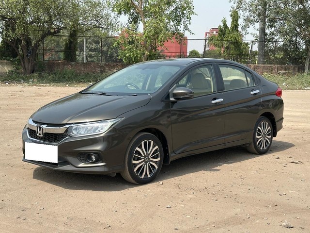 Second-hand 2017 Honda City i VTEC VX for sale in New Delhi-6