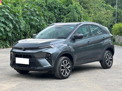 Tata Nexon Pure AMT Second-hand 2024 Tata Nexon Pure AMT for sale in New Delhi