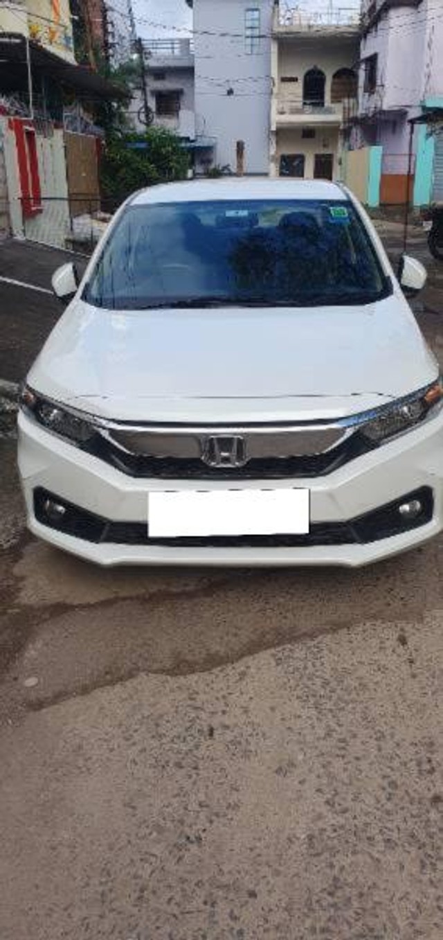 Second-hand 2020 Honda Amaze S CVT Petrol for sale in Jabalpur-3