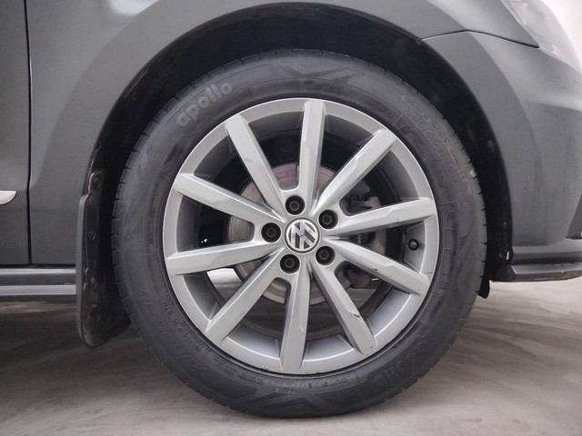 Second-hand 2021 Volkswagen Vento 1.0 TSI Highline Plus AT for sale in Coimbatore-17