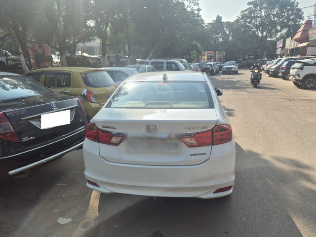 Second-hand 2016 Honda City i DTec VX for sale in Jaipur-1