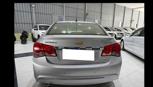 Second-hand 2017 Chevrolet Cruze LTZ for sale in Bangalore-1