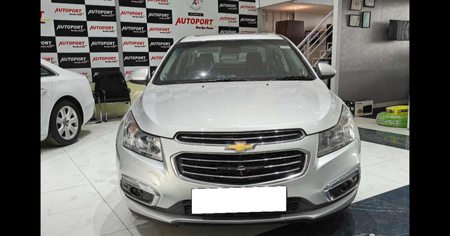 Second-hand 2017 Chevrolet Cruze LTZ for sale in Bangalore-2