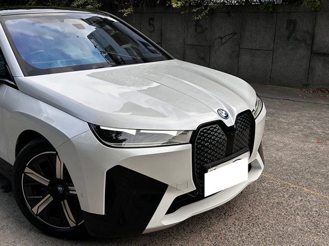 Second-hand 2024 BMW iX xDrive40 for sale in New Delhi-30