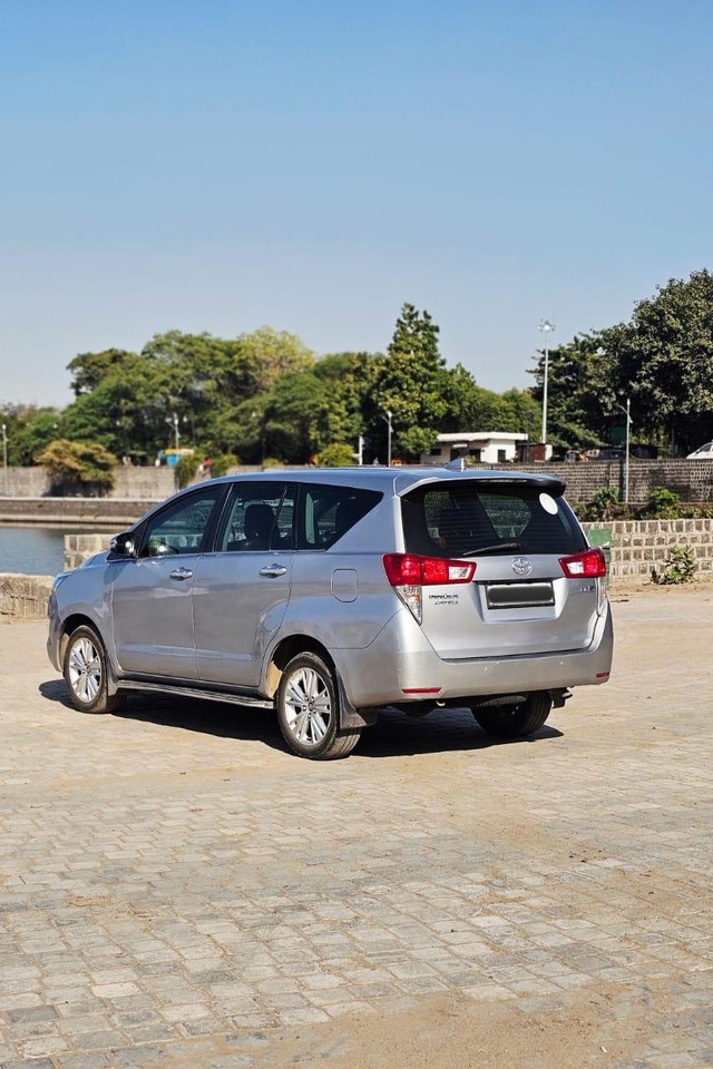 Second-hand 2017 Toyota Innova Crysta 2.4 G MT BSIV for sale in Nagpur-3