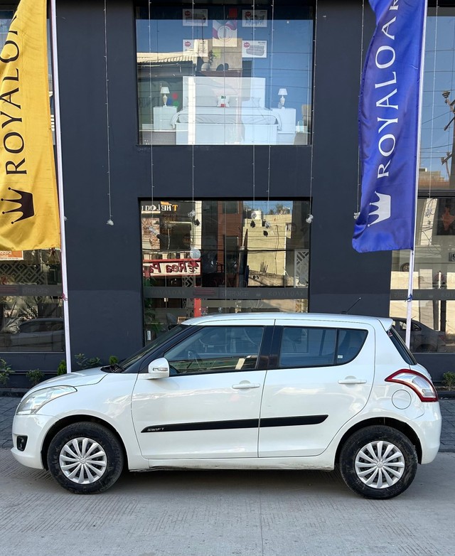 Second-hand 2012 Maruti Swift VDI for sale in Indore-2