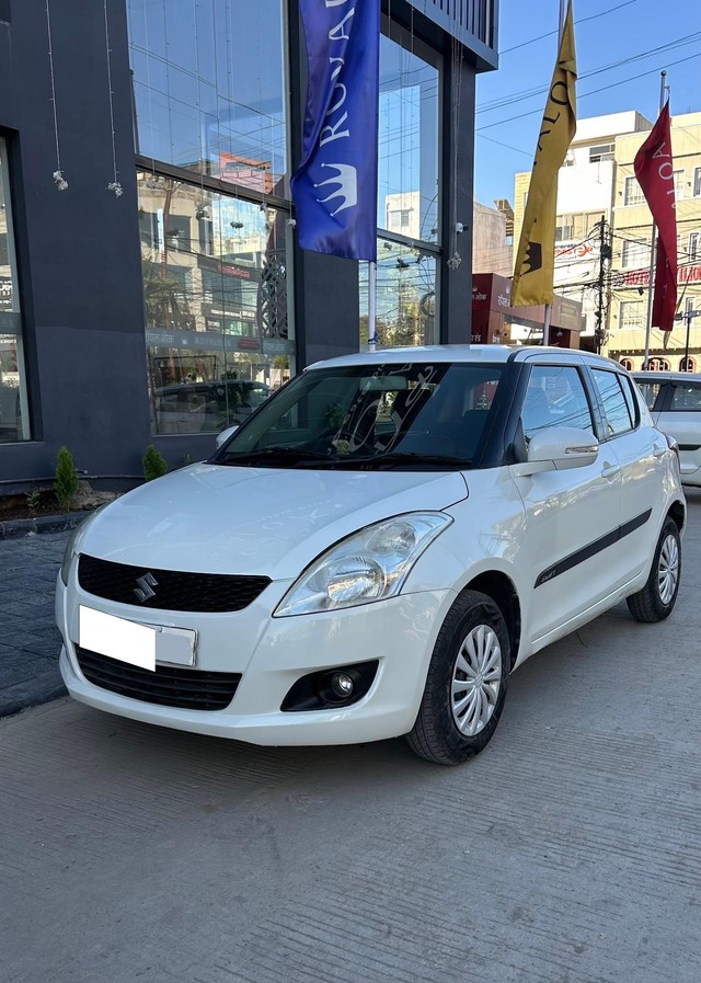 Second-hand 2012 Maruti Swift VDI for sale in Indore-3
