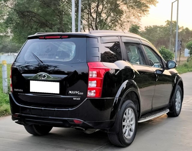 Second-hand 2017 Mahindra XUV500 R W10 FWD for sale in Ahmedabad-8