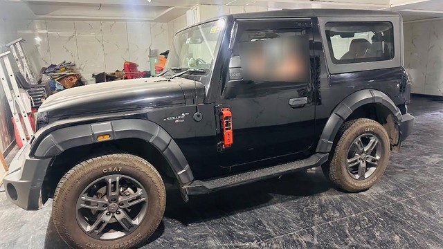 Second-hand 2023 Mahindra Thar LX 4WD Hard Top AT BSVI for sale in New Delhi-4