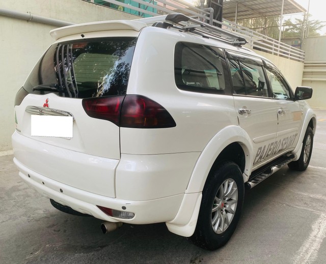 Second-hand 2014 Mitsubishi Pajero Sport 4X4 for sale in Bangalore-9