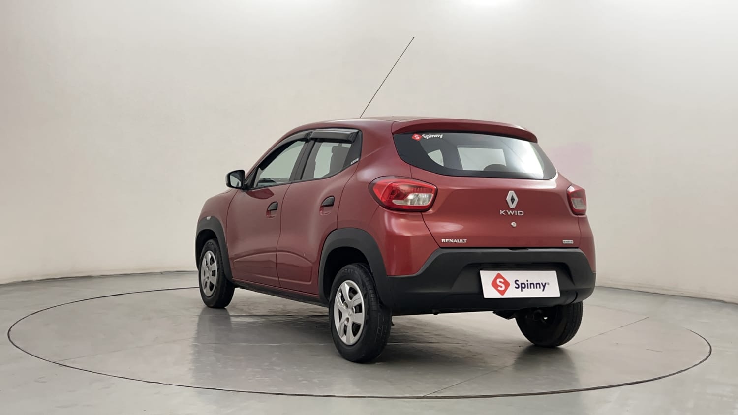 Buy Used Renault KWID 1.0 RXT AMT of 2018 model @ 3,59,000 INR in ...
