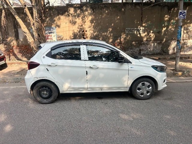 Second-hand 2024 Tata Tiago EV XT LR for sale in Noida-2