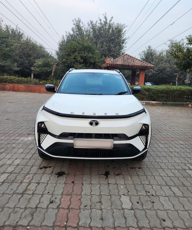 Second-hand 2024 Tata Nexon Creative for sale in New Delhi-5