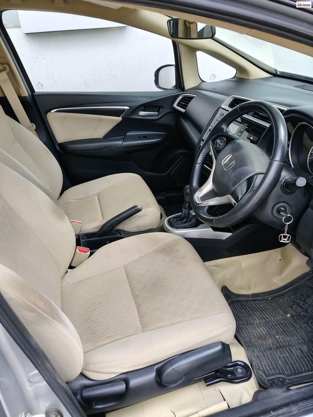 Second-hand 2018 Honda Jazz 1.2 V i VTEC for sale in Coimbatore-4