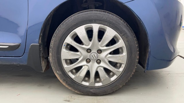 Second-hand 2017 Maruti Baleno Zeta Diesel for sale in Kolkata-17