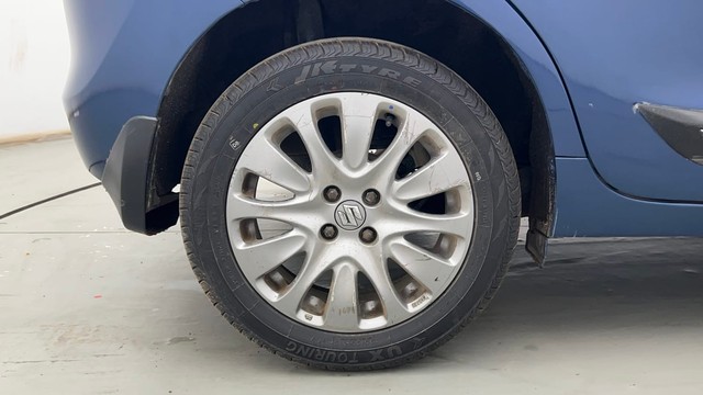 Second-hand 2017 Maruti Baleno Zeta Diesel for sale in Kolkata-18