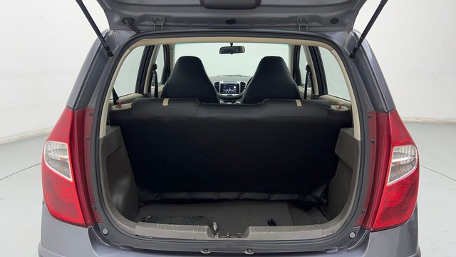 Second-hand 2015 Hyundai i10 Magna 1.1 for sale in Gurgaon-9